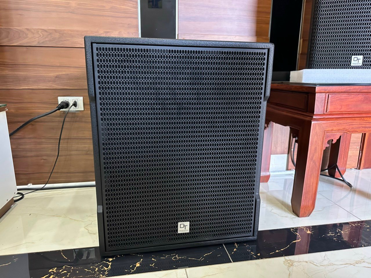 Khách hàng Huy Hoàng đánh giá về sản phẩm Loa Sub hơi DT Sigma118 bass 50cm